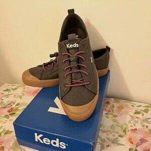 KEDS Women's Kickback Toe Cap Toggle Twill Canvas Slip On Sneakers Size 8.5 M